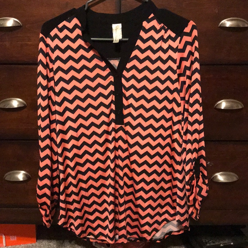 3/4 length polyester shirt